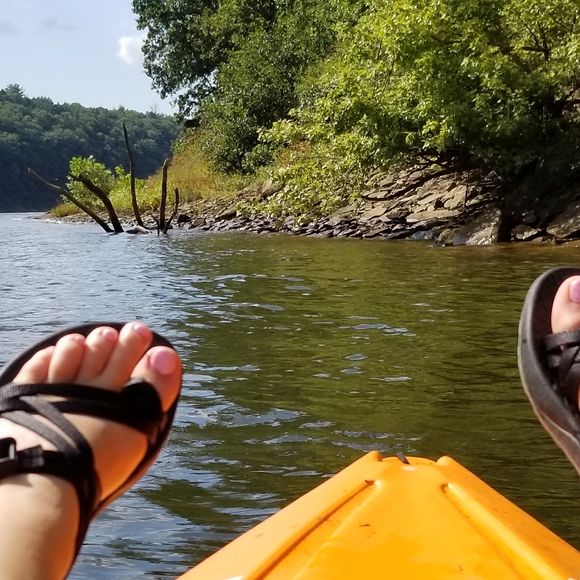 Meet your Posher, Lauren - Picture 3 of 4